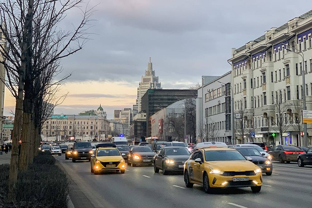 Сегодня в Москве очень красивое небо