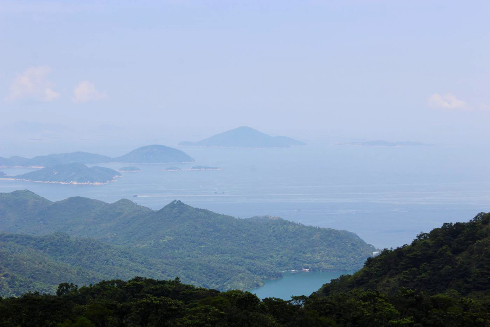 Остров Лантау в Гонконге. Фото сделано с канатной дороги