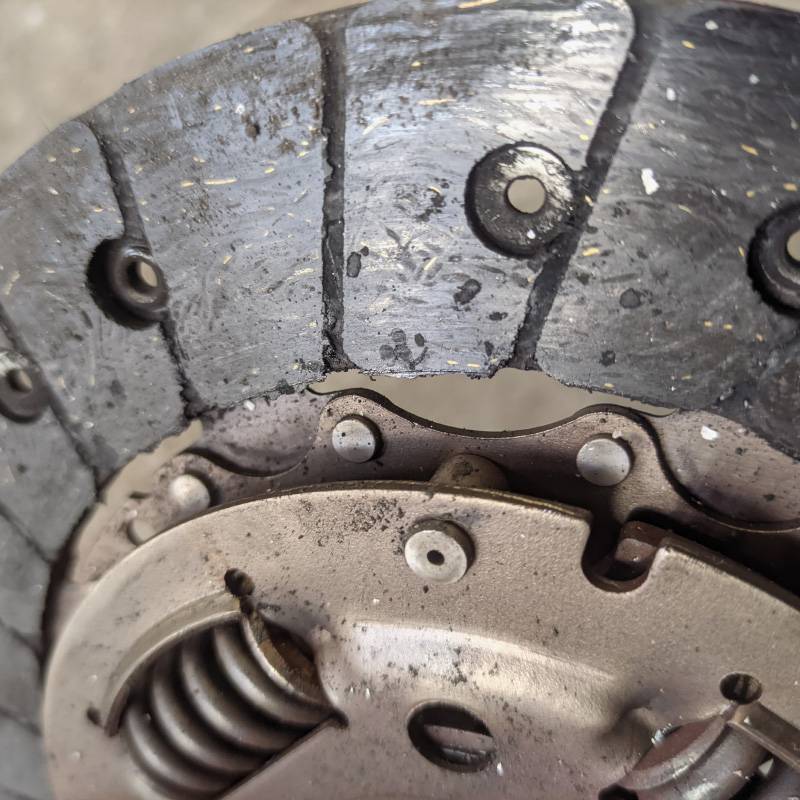 Как понять что пора менять сцепление: 6 признаков