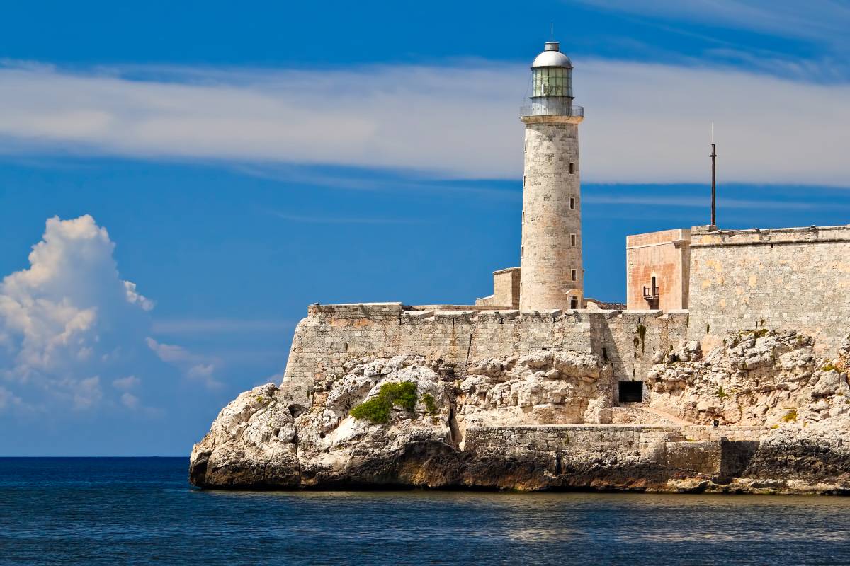 Крепость Эль-Морро у залива Гаваны. Фото:&nbsp;Kamira&nbsp;/ Shutterstock