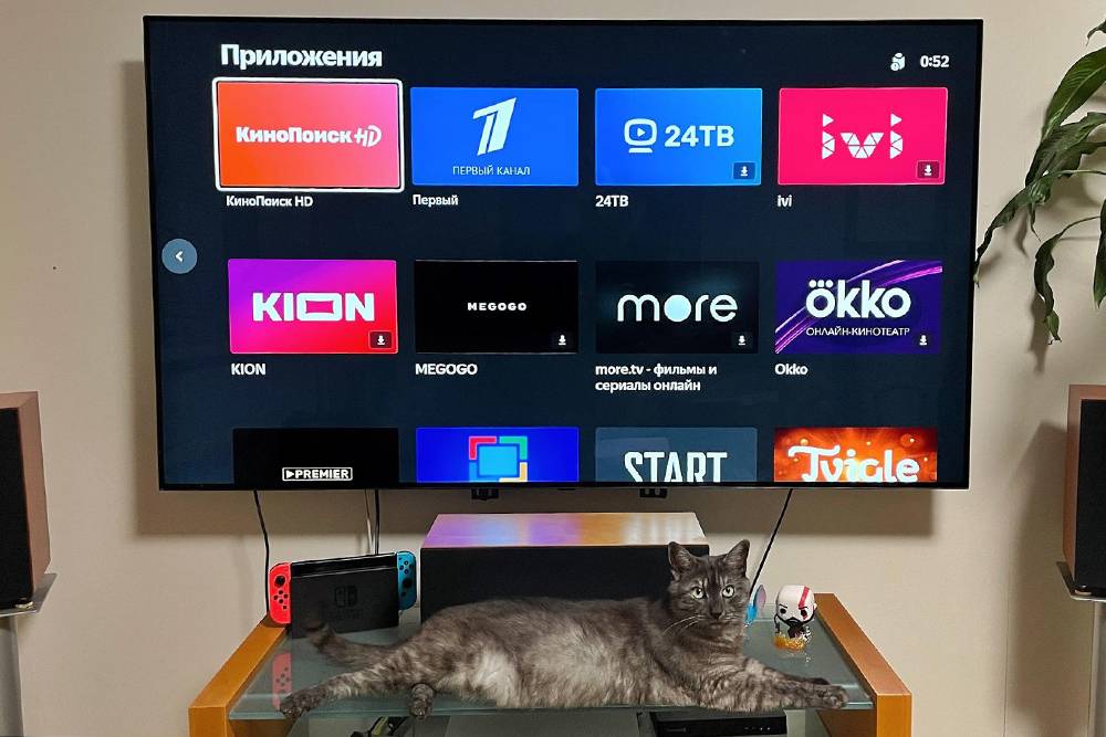 Из международных приложений доступен только YouTube