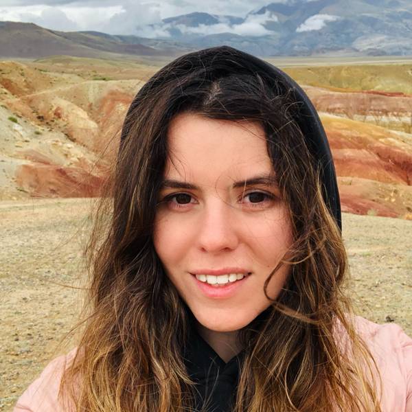 Анна Попова