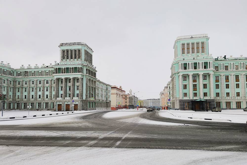 Норильск октябрьская площадь