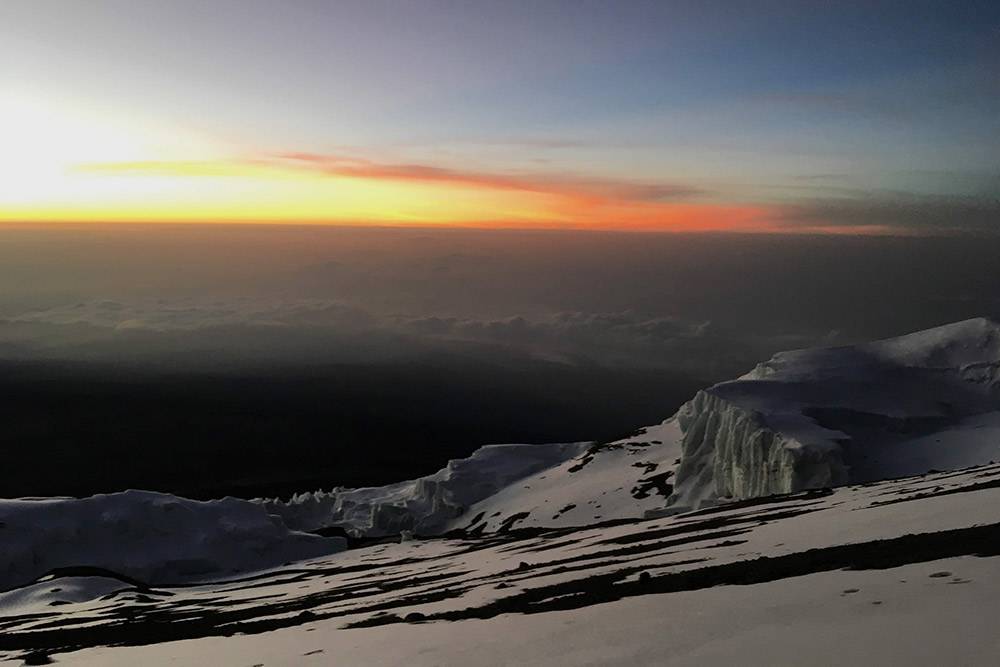 Восход солнца над Килиманджаро