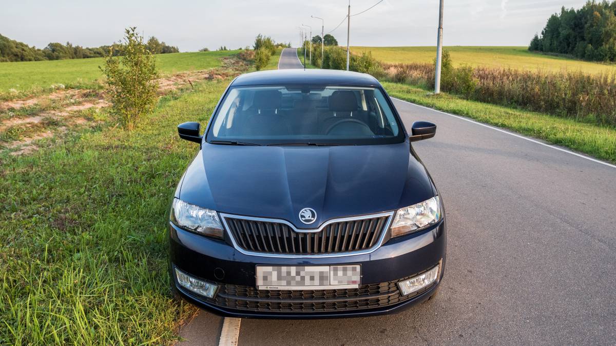 Фольксваген Поло и Шкода Рапид с пробегом: что лучше, особенности