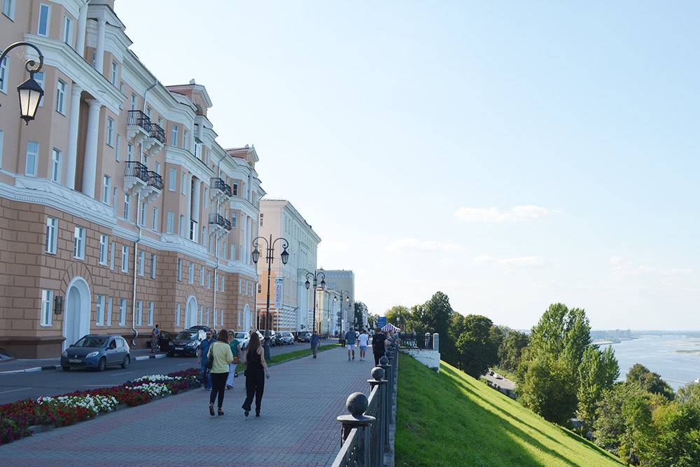 Верхневолжская набережная в нижнем новгороде