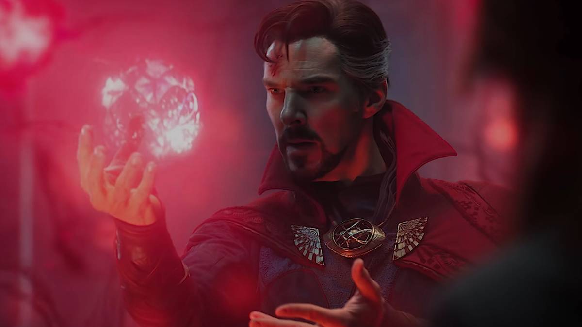 «Доктор Стрэндж в мультивселенной безумия» в 2022 обзор нового фильма Marvel, сюжет и актеры