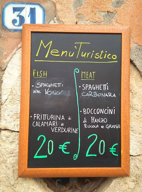 «Туристическое меню» на острове Мурано: спагетти с моллюсками или карбонара плюс жареные кальмары или говядина без гарнира за 20 €