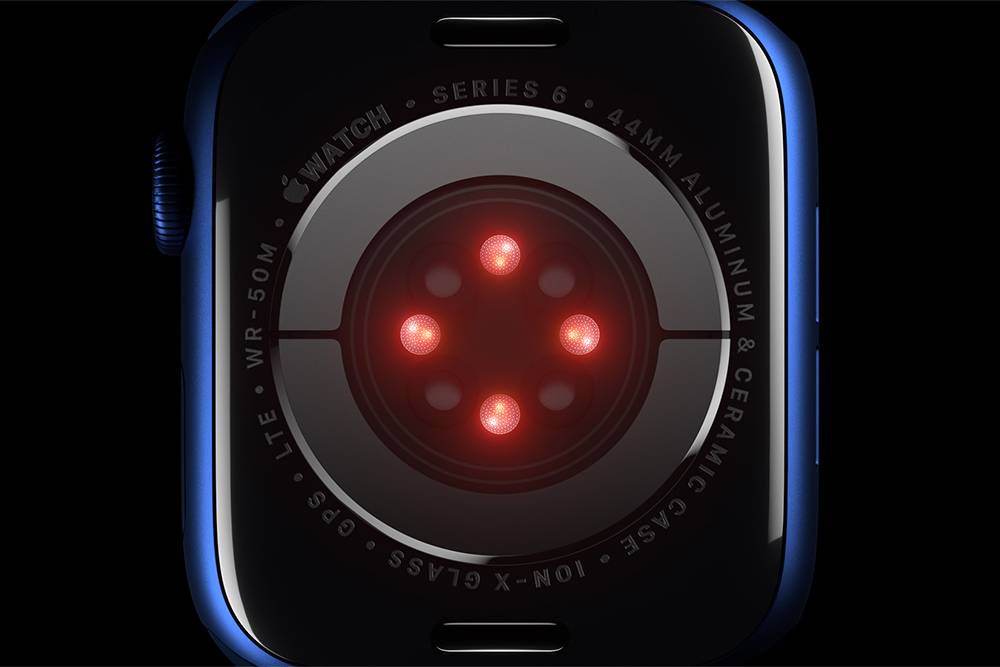 Сенсоры на задней стороне Apple Watch. Источник: apple.com