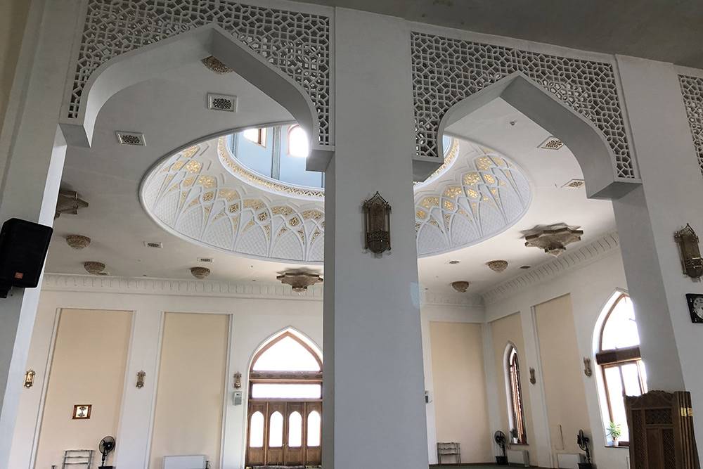 Внутри мечети было спокойно, тихо и&nbsp;прохладно