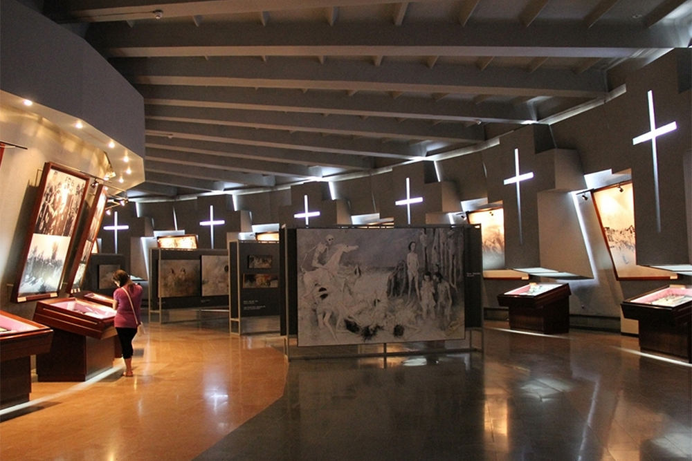 Иностранные делегации, прибывающие в Ереван, по протоколу всегда посещают Музей геноцида армян. Источник: barev.today