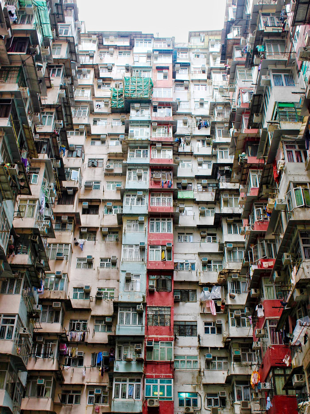 Знаменитый дом-монстр в Гонконге