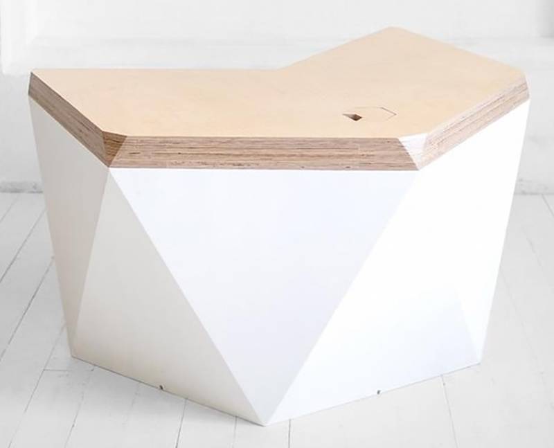 Дизайн этого стола запатентован в Роспатенте, промышленный образец №129335