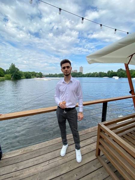 Ислам Гаджиев