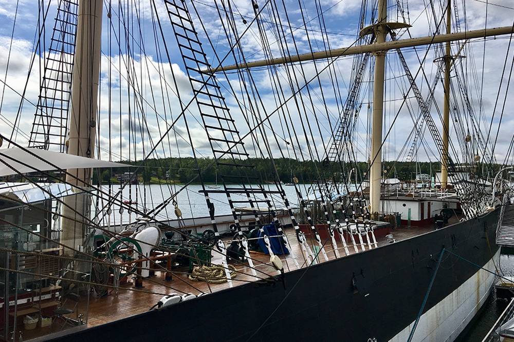 Шведское грузовое судно «Померан» превратили в музей. Этот корабль прошел через две мировые войны. Он перевозил грузы в Австралию