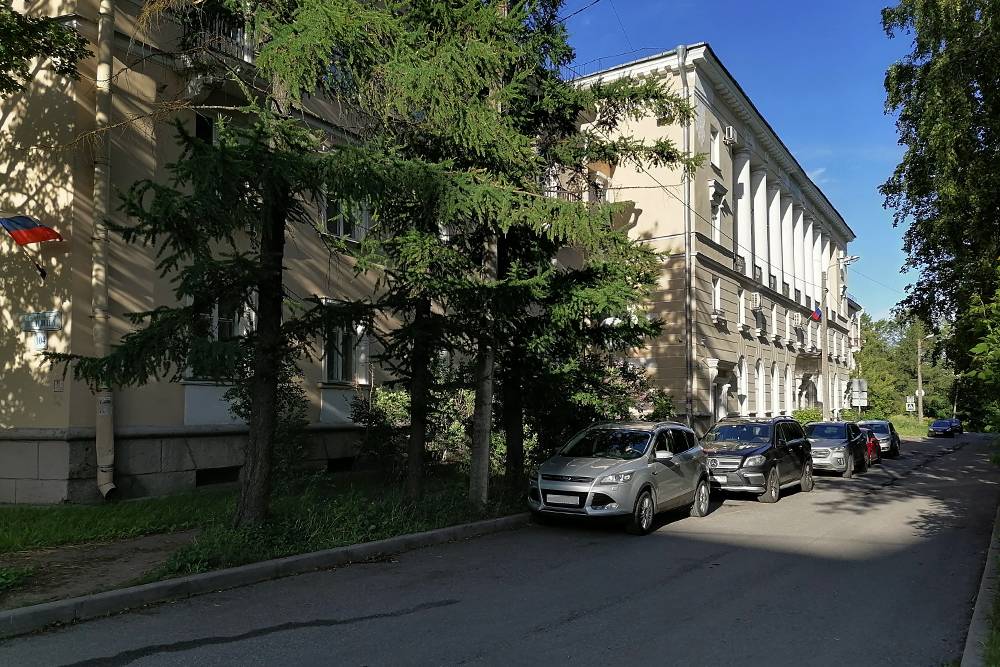 Здание Красносельского районного суда в Красном Селе