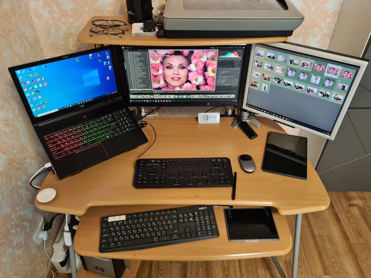 Рабочее место: ноутбук для обработки фотографий