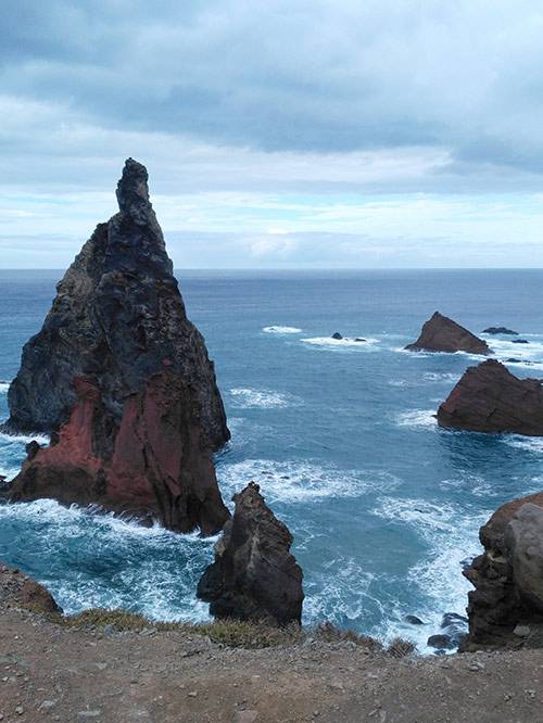 Мадейра — компактный остров. Утром можно посмотреть на Атлантический океан, а в обед забраться в горы