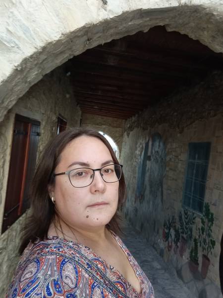 Анна Б