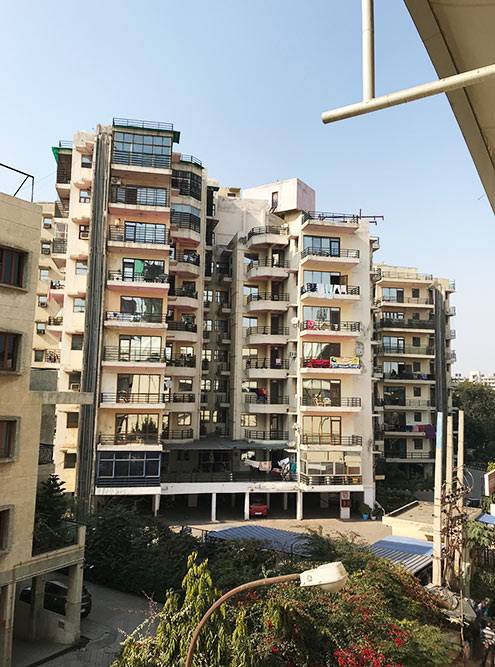 По рассказам местных жителей, владеть недвижимостью в Гургаоне очень престижно