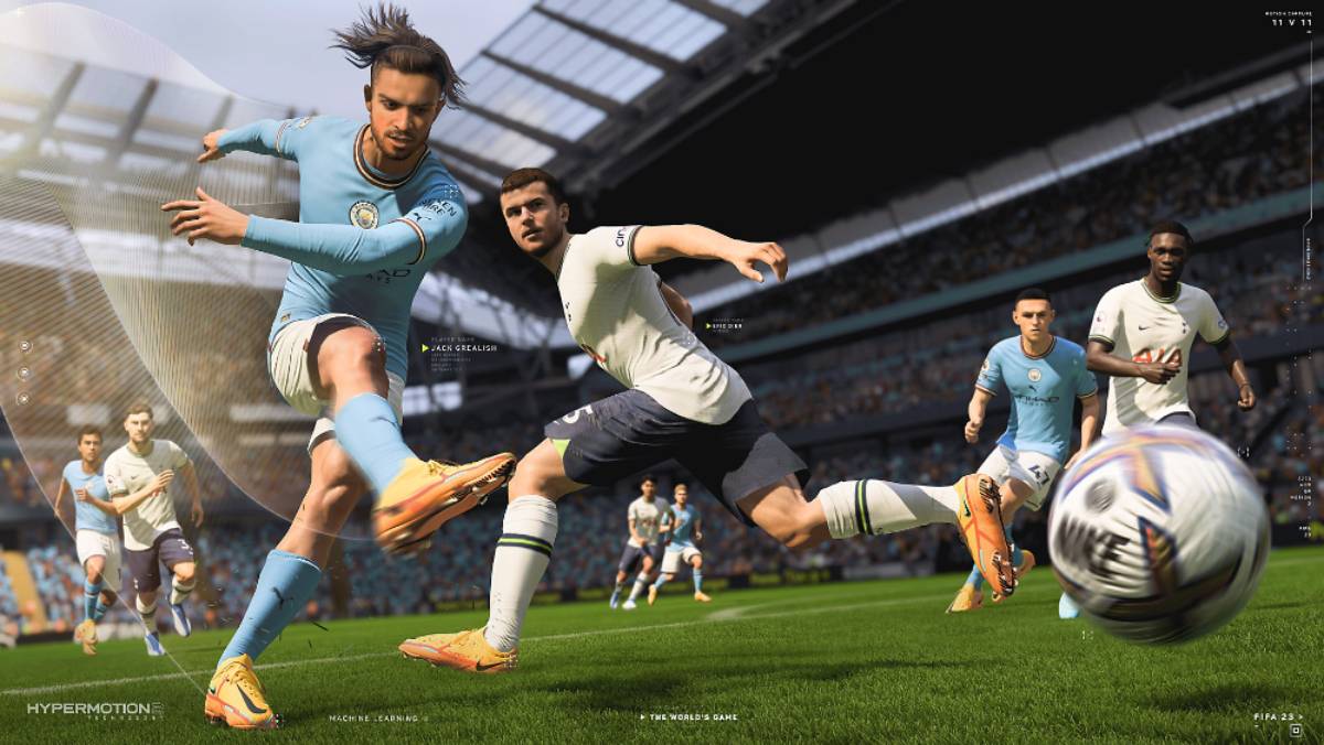 Визуально игра сильно похорошела: в FIFA&nbsp;23 сделали очень красивый газон с неровностями и улучшили физику волос. Источник: EA