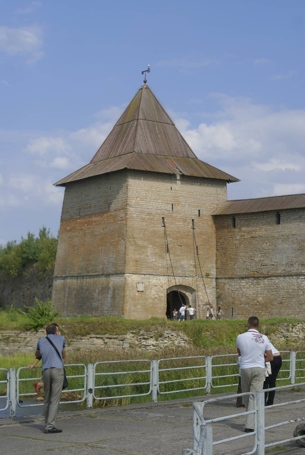 Вход в крепость Орешек