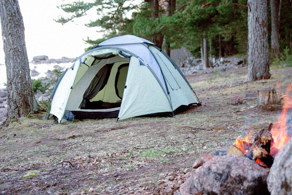 Наша палатка Nordway Cadaques 3, я покупала ее в 2012&nbsp;году за 3990 <span class=ruble>Р</span>, сейчас такие не продаются