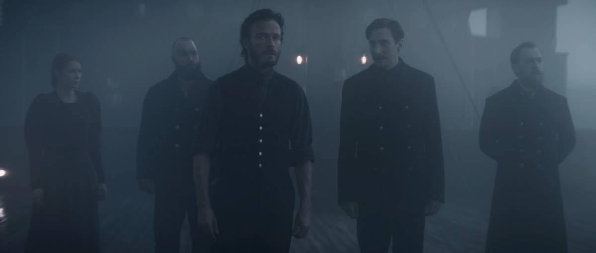 Сериал еще не продлили на второй сезон, так&nbsp;что до разгадки всех тайн может пройти еще очень много времени. Источник: Netflix