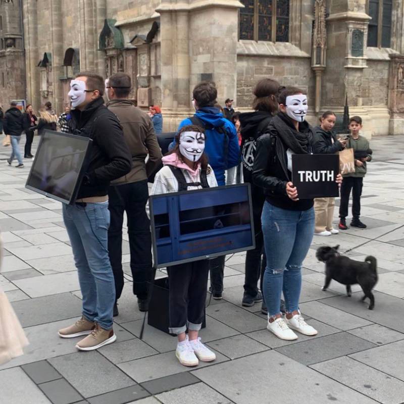 Забастовка в центре города против эксплуатации животных, в которой я принимала участие