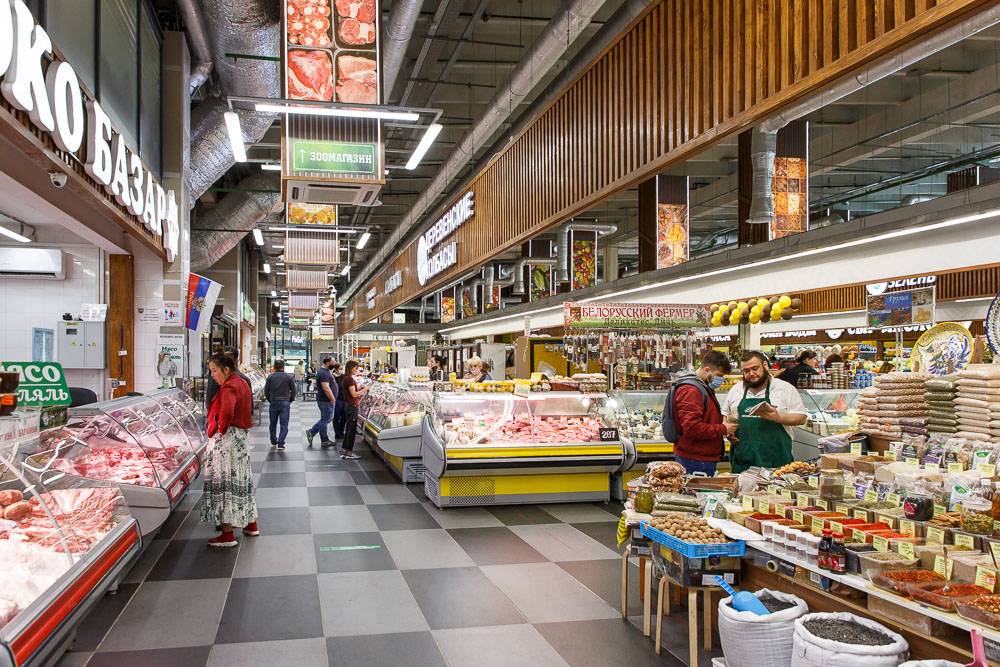 Недорогие рынки москвы. На рынке. Рынки москвы продуктовые. Продовольственные рынки москвы. Продовольственный рынок.