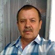 Владимир Сергиенко