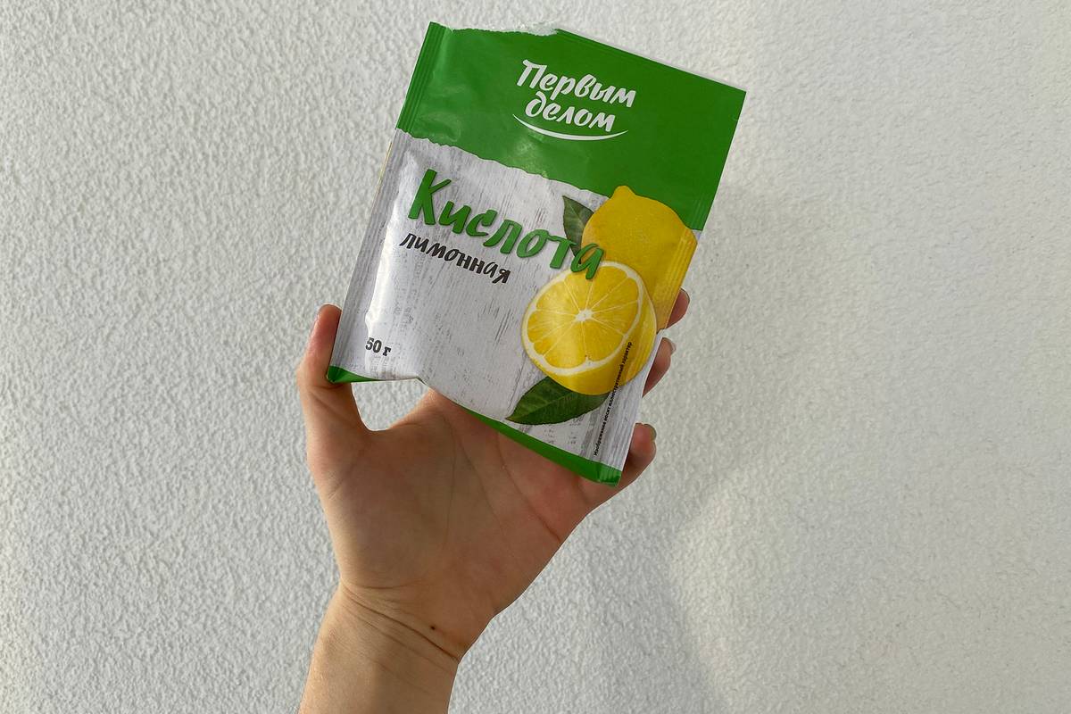 Лимонную кислоту можно заменить на столовую ложку лимонного сока. Но его добавляют позже, вместе с жидкими ингредиентами