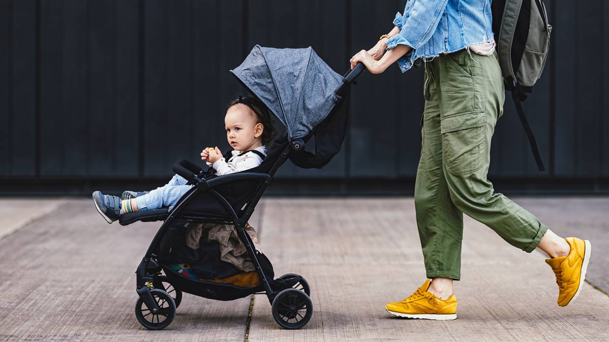 Как найти няню для присмотра за ребенком