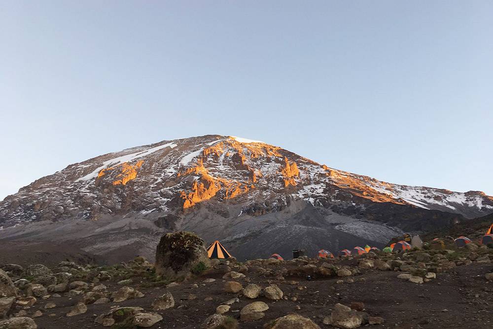 Это один из последних лагерей на подступах к вершине Килиманджаро