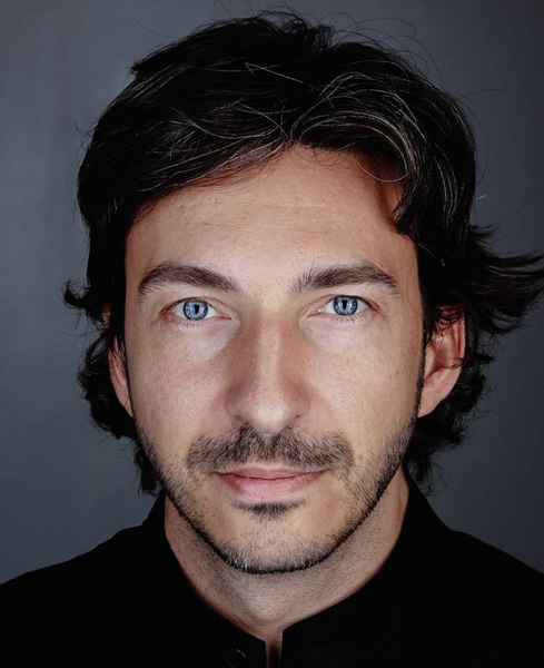 Александр Холодный