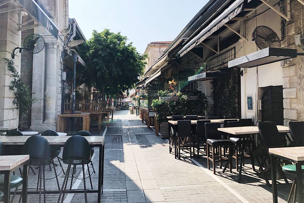 По вечерам до пандемии здесь было не протолкнуться