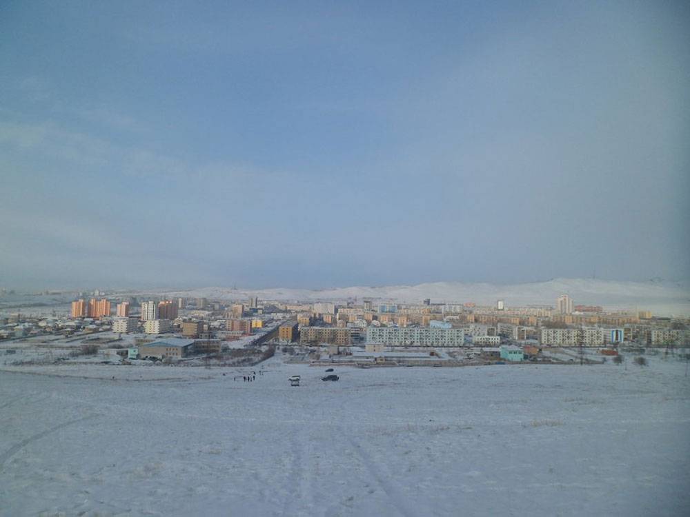 Вид на Дархан. На фото — главный район города и центр