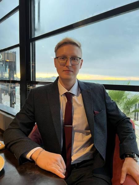 Александр Елфимов