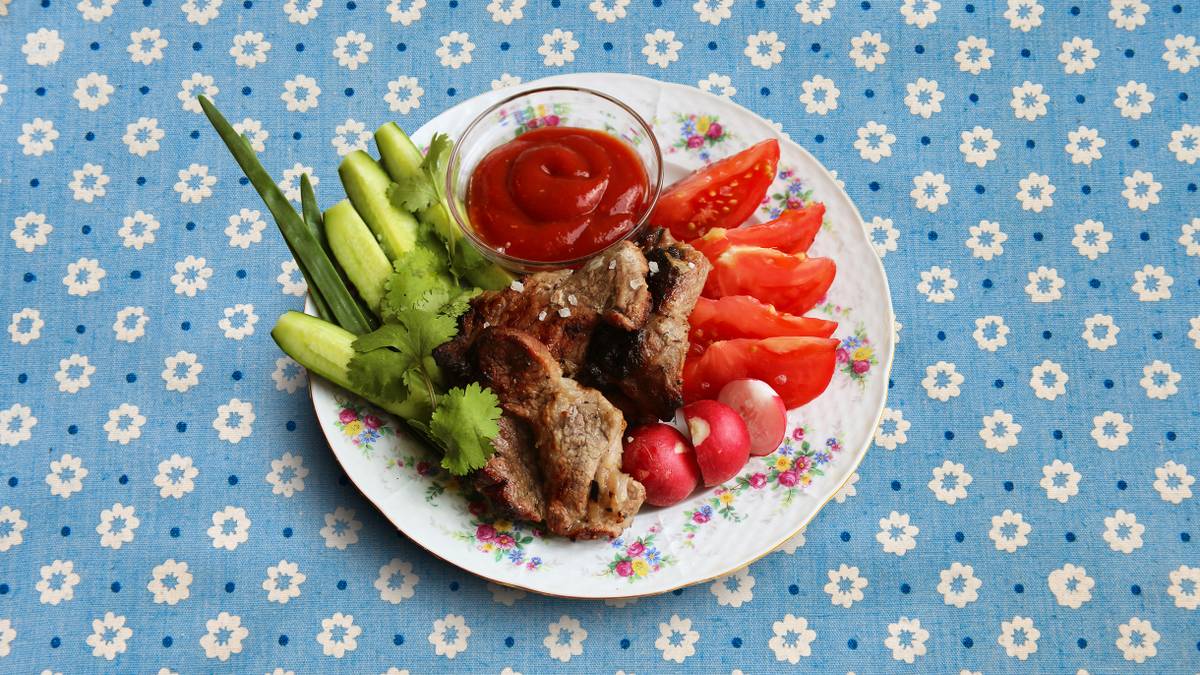 Рецепт шашлыка из свинины в домашних условиях: пошаговый способ ...