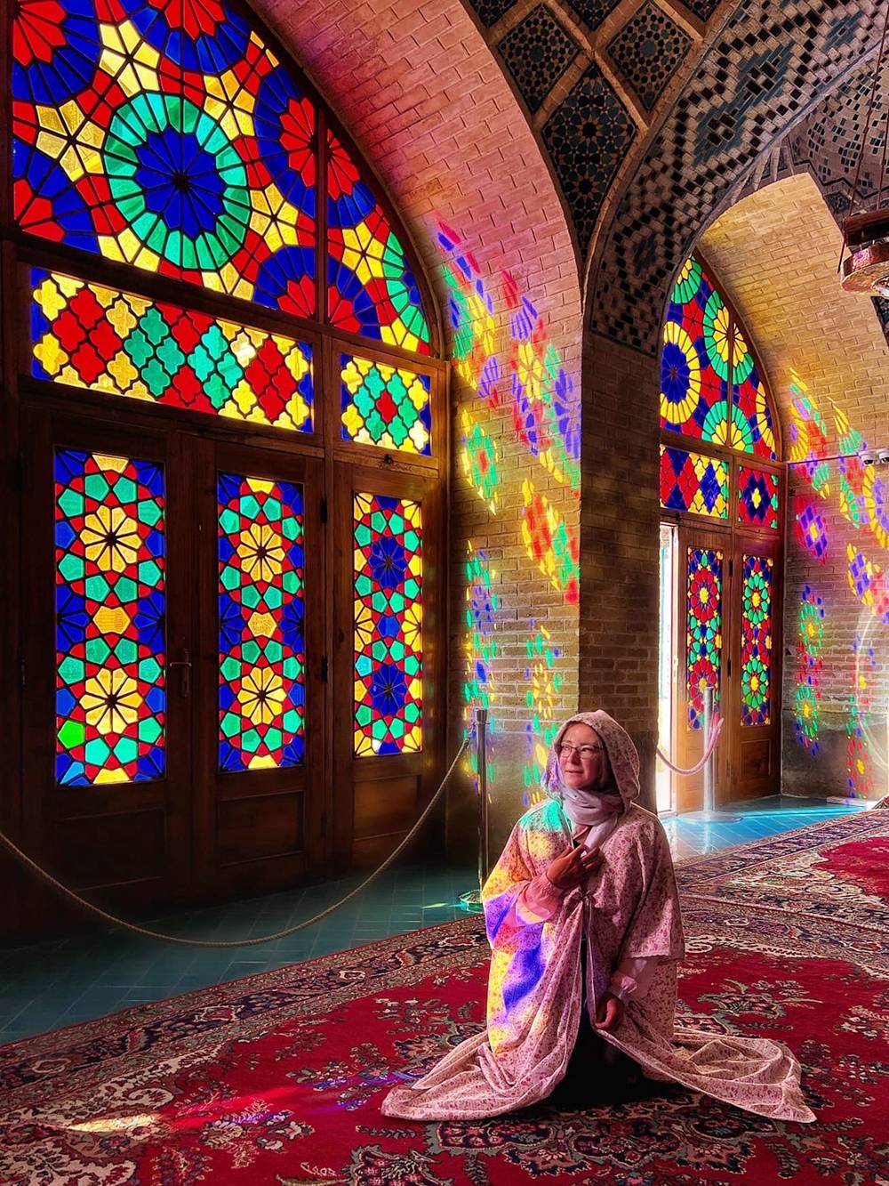 Розовая мечеть запомнилась мне больше остальных в Иране