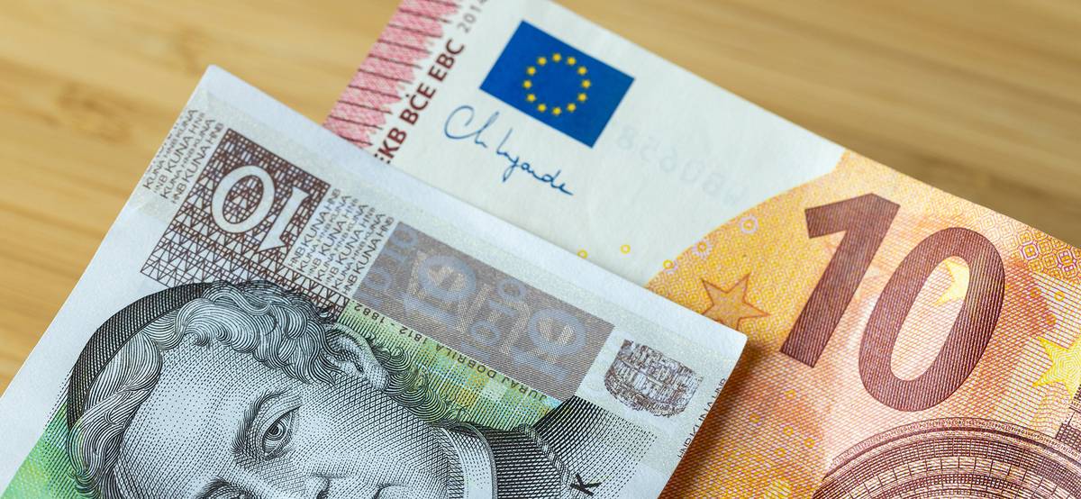 Хорватия перешла с национальной валюты на евро