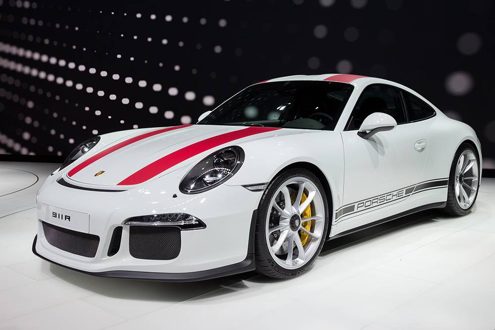 Порше 911R: двигатель сзади. Фото: VanderWolf Images&nbsp;/ Shutterstock