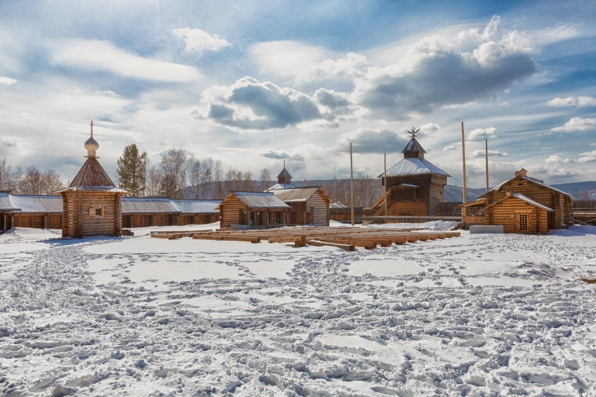 Зимой музей «Тальцы» открыт ежедневно с 10:00 до 17:00. Фото:&nbsp;Shchipkova Elena&nbsp;/ Shutterstock