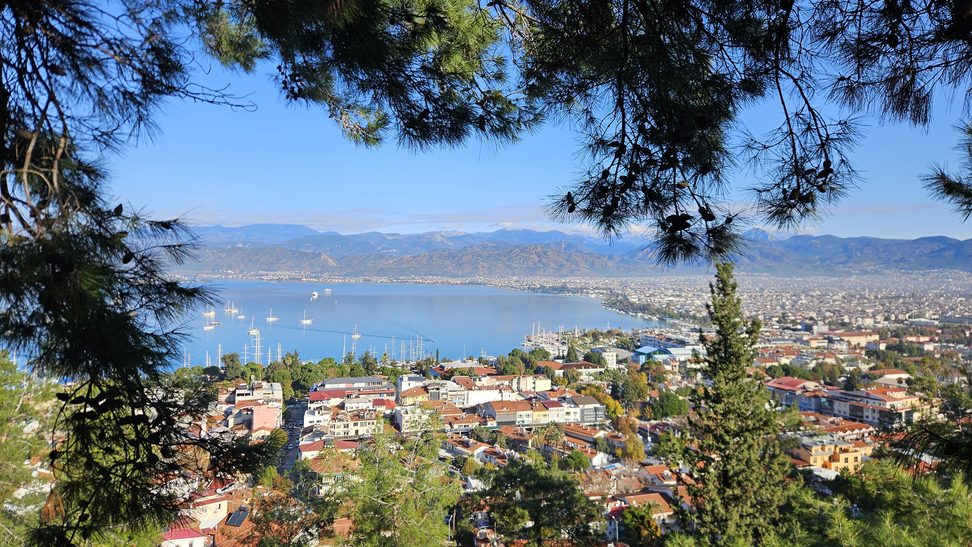 Вид на Фетхие сверху