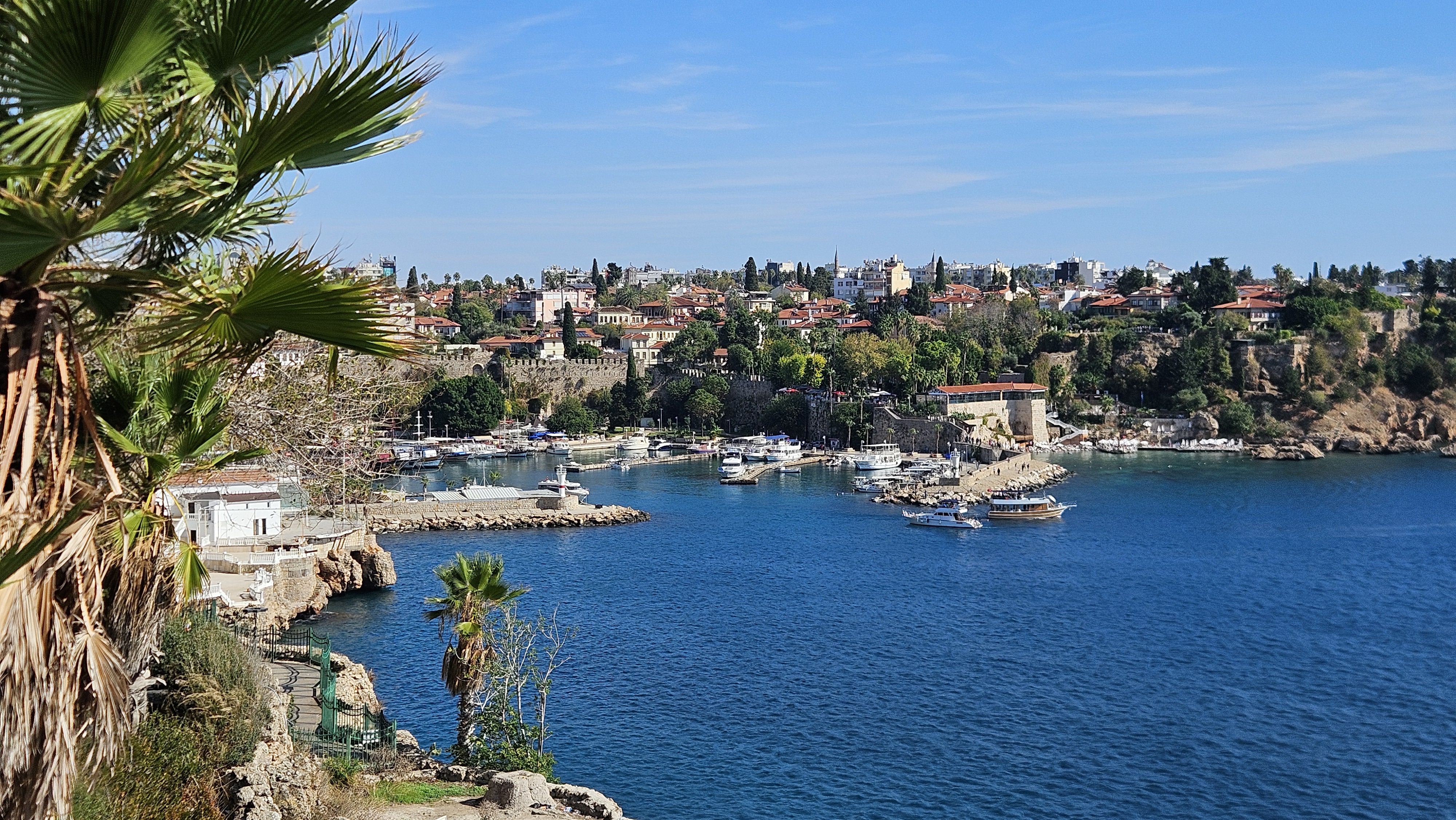 Пристань в старом городе Антальи