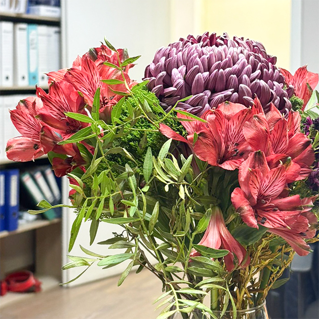 Букет, который коллеги подарили на мой день рождения