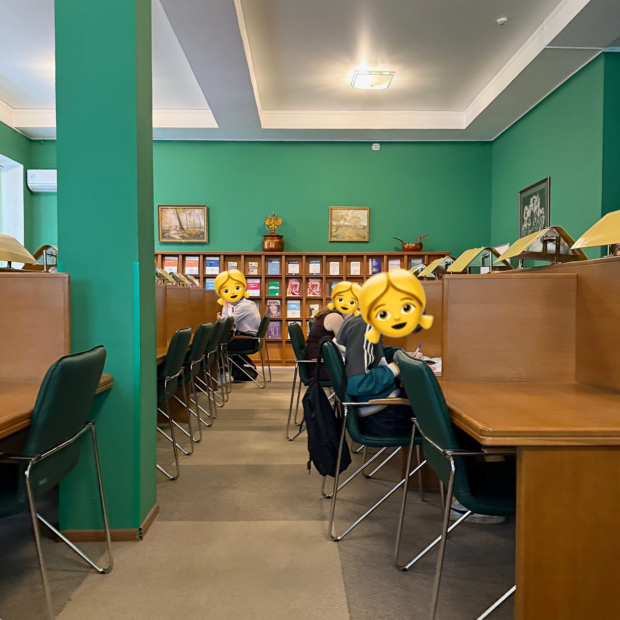 Пошел в библиотеку поработать