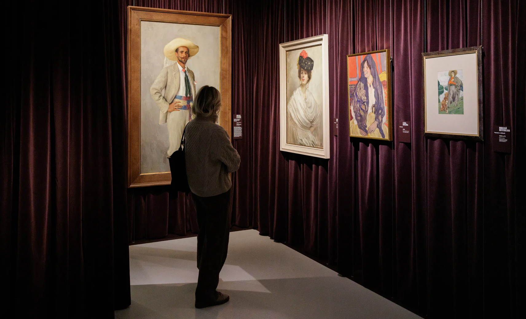 Оказаться на маскараде