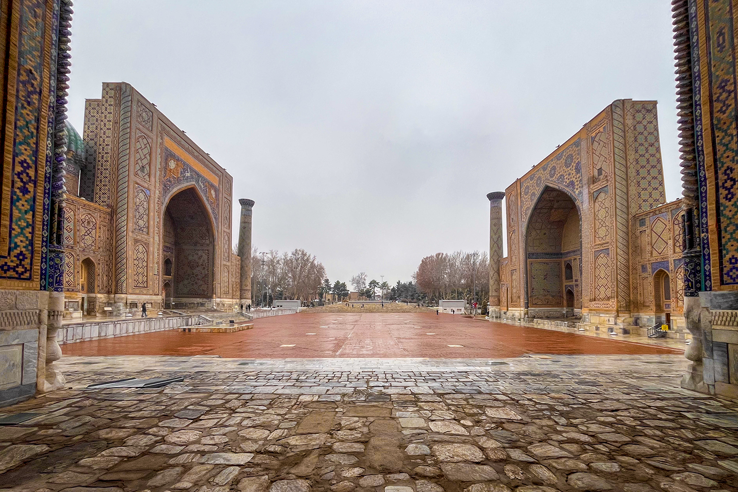 Вид на площадь Регистан