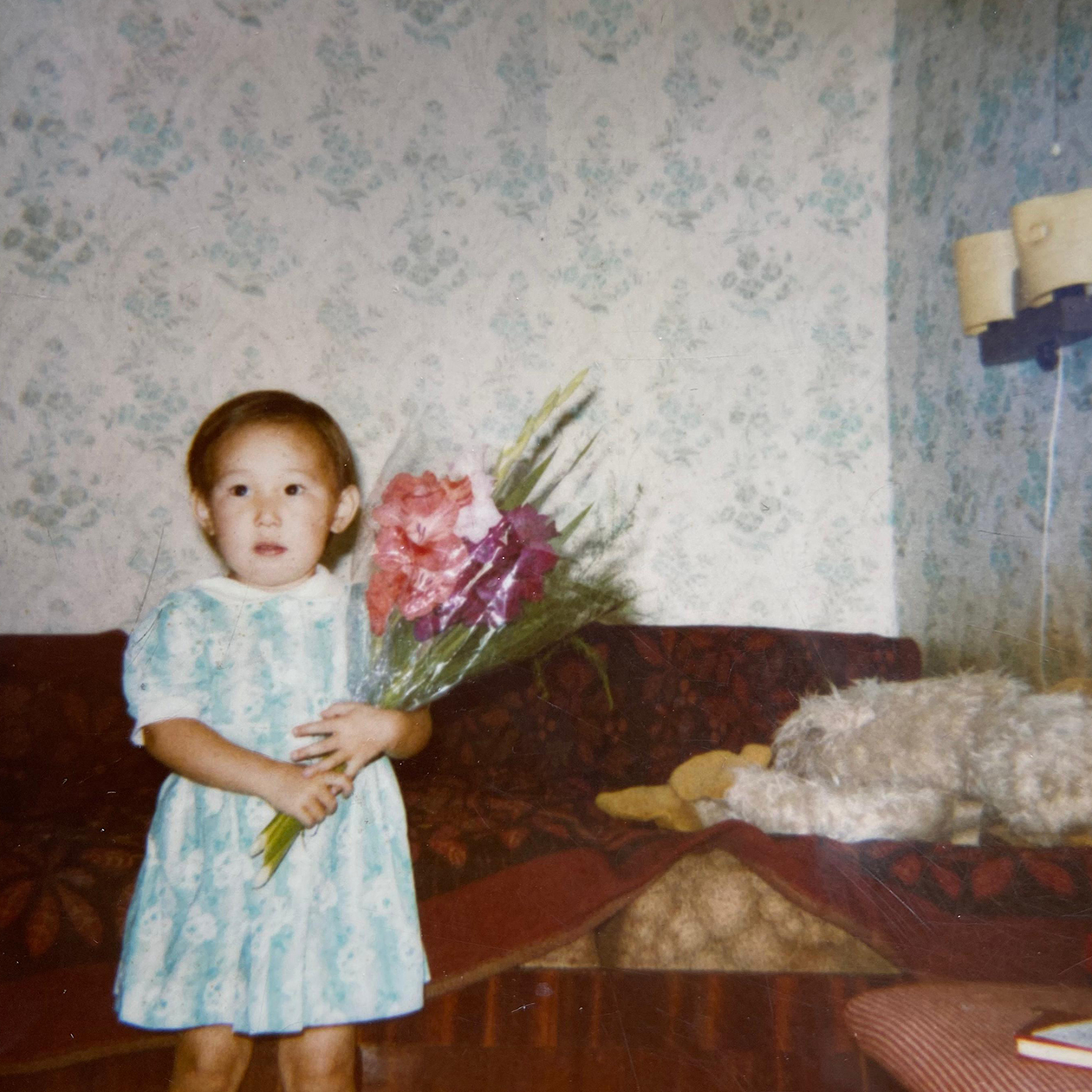 Одна из сохранившихся в семейном альбоме фотографий, сделанная до трагедии